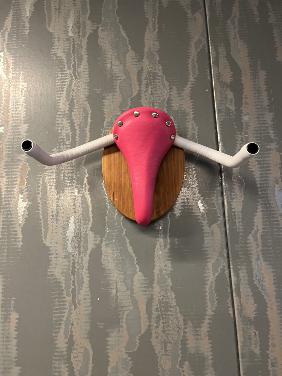 Jim Casey MD (@jamescaseymd) on Twitter photo Even the hotel wall decorations are uterus themed and ready for us to kick off the <a href="/AAGL/">AAGL</a> conference. 
#AAGL2022 Even the hotel wall decorations are uterus themed and ready for us to kick off the <a href="/AAGL/">AAGL</a> conference. 
#AAGL2022