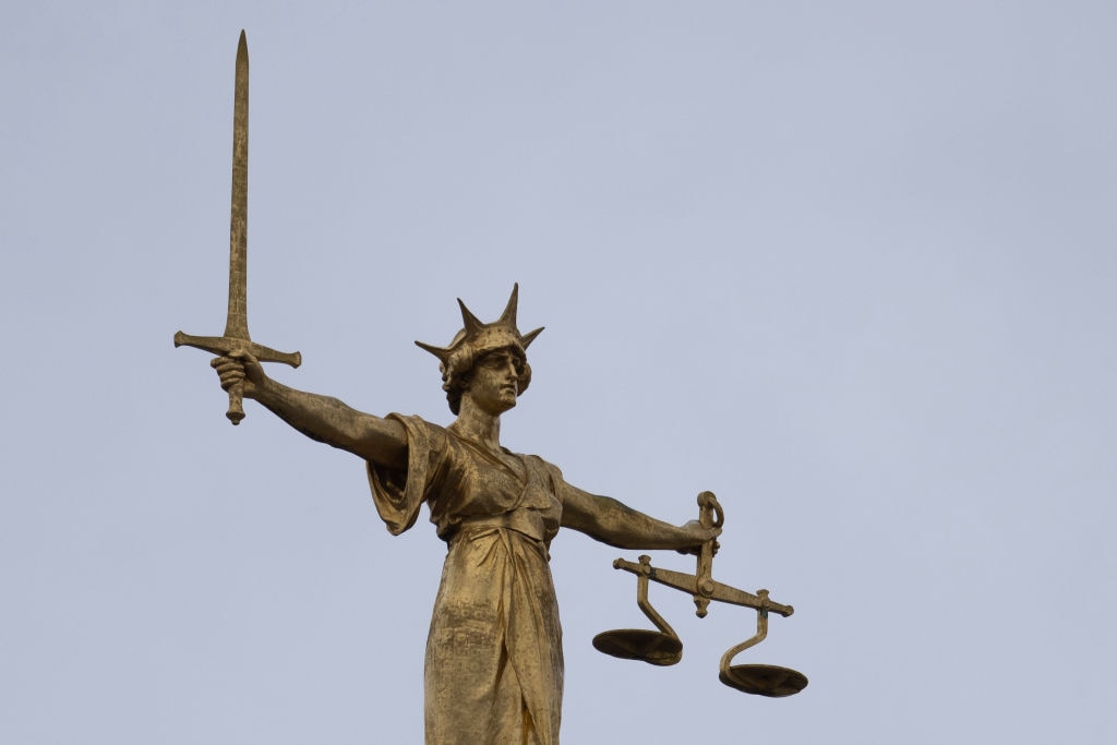 CityAM's tweet photo. Class actions pose increasing threat to UK firms, new research shows https://t.co/RcerBrQR0C https://t.co/ILG5M530lD