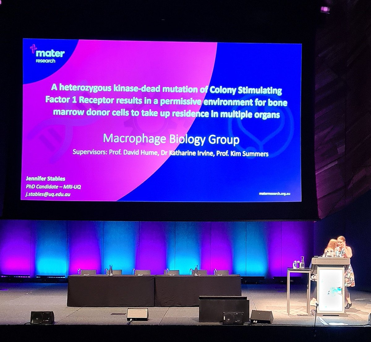 Fabulous start to the <a href="/pfizer/">Pfizer Inc.</a> New Investigators session at #ASI2022MEL, with the lovely Jennifer Stables <a href="/MaterResearch/">Mater Research</a> presenting her work characterising a novel mouse model of leukoencephaly and #dementia 👏 <a href="/ASImmunology/">Australian and New Zealand Society for Immunology</a>