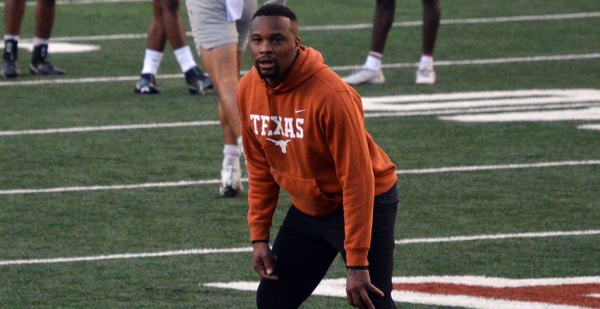 TaylorEstesOn3's tweet photo. Sources: #Texas WR coach Brennan Marion is interviewing for the #Tulsa head coaching job. https://t.co/pfAL0XrcN0 https://t.co/fyzJTNlmiE