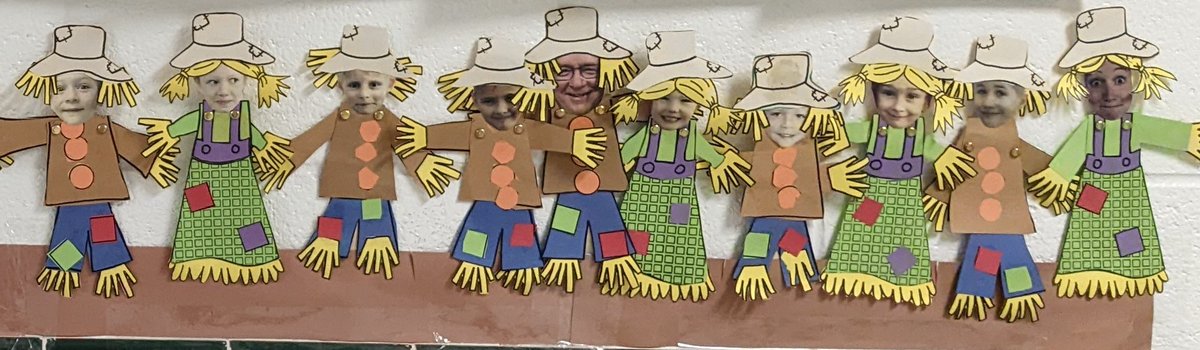 MrsFries_3884's tweet photo. Scarecrow faces in Kindergarten! Two extra faces in the group made for a lot of laughs with the kiddos. #fall #ges #kinders @dalton9_debbie https://t.co/ir3wmzJbH2