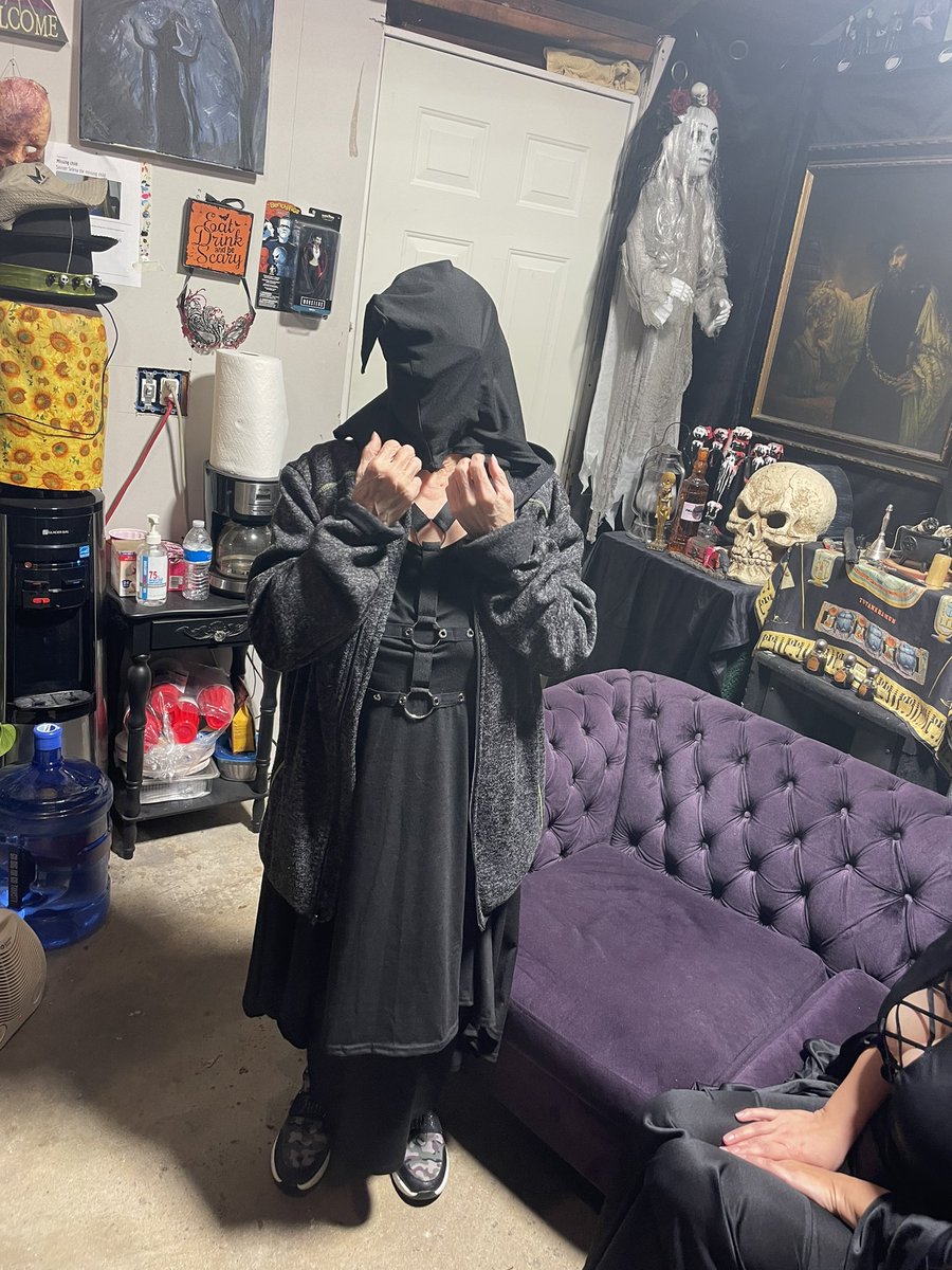horrorcitydet's tweet photo. Clowning around after filming today. The Impaler Detroit, The Witch Morgana, &amp; Genevieve Dragonweed.

#horrorcitydetroit #FATBOYMEDIA #DRCPARMY 
#setlife #filmmaking #behindthescenes #film #onset #cinematography #filmmaker #actor #director #cinematographer #filmproduction https://t.co/D9JtenLkRa
