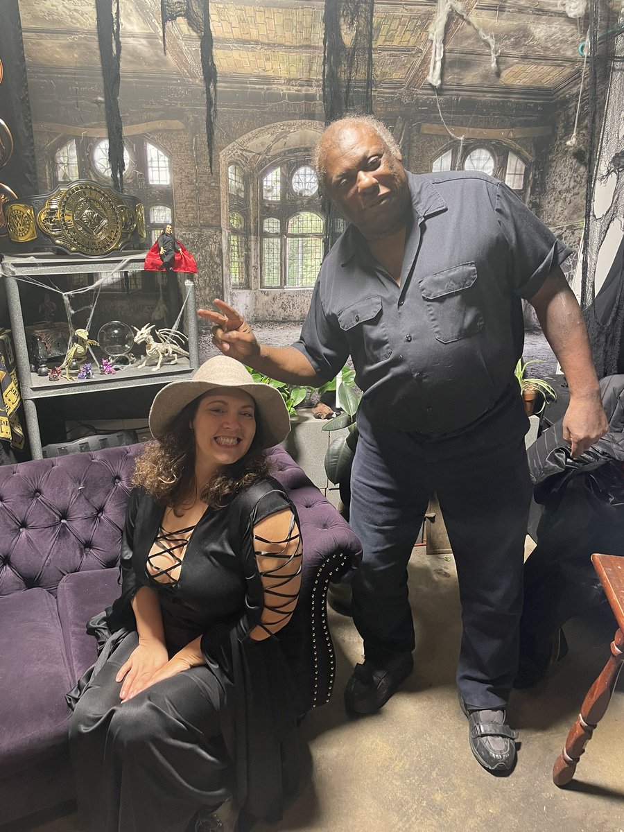 horrorcitydet's tweet photo. Clowning around after filming today. The Impaler Detroit, The Witch Morgana, &amp; Genevieve Dragonweed.

#horrorcitydetroit #FATBOYMEDIA #DRCPARMY 
#setlife #filmmaking #behindthescenes #film #onset #cinematography #filmmaker #actor #director #cinematographer #filmproduction https://t.co/D9JtenLkRa