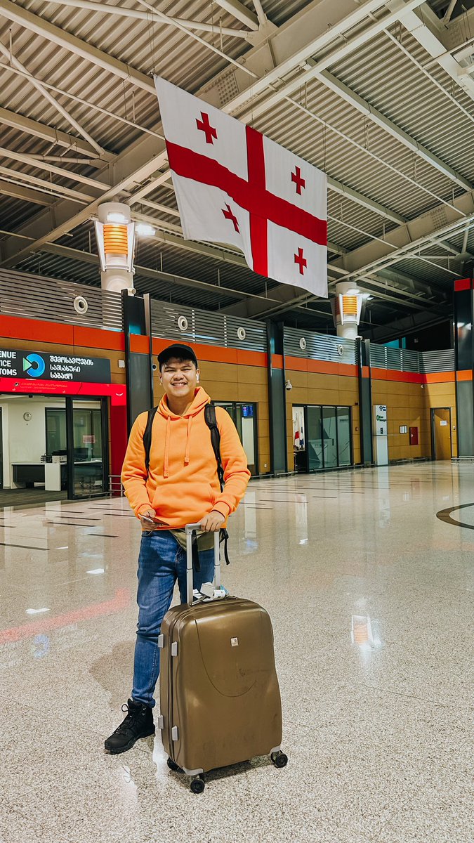 darylblake09's tweet photo. Hello Georgia. HELLO EUROPE! 🇬🇪🛬
#vsco #vscocam #vscoph https://t.co/fFUIlGiuhb