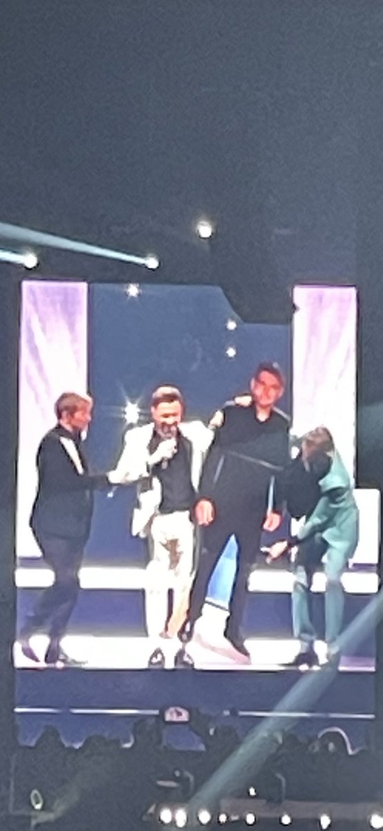 Ktpigsly's tweet photo. @ShaneFilan Had the best night 🤩🥰 https://t.co/aG0QX2Ohsz