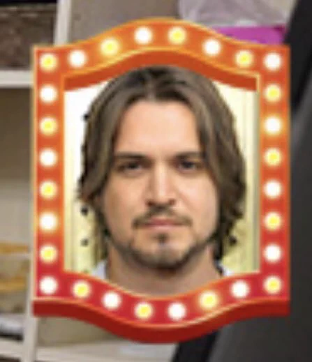 @EinsWappa 外国人メイク？？ 