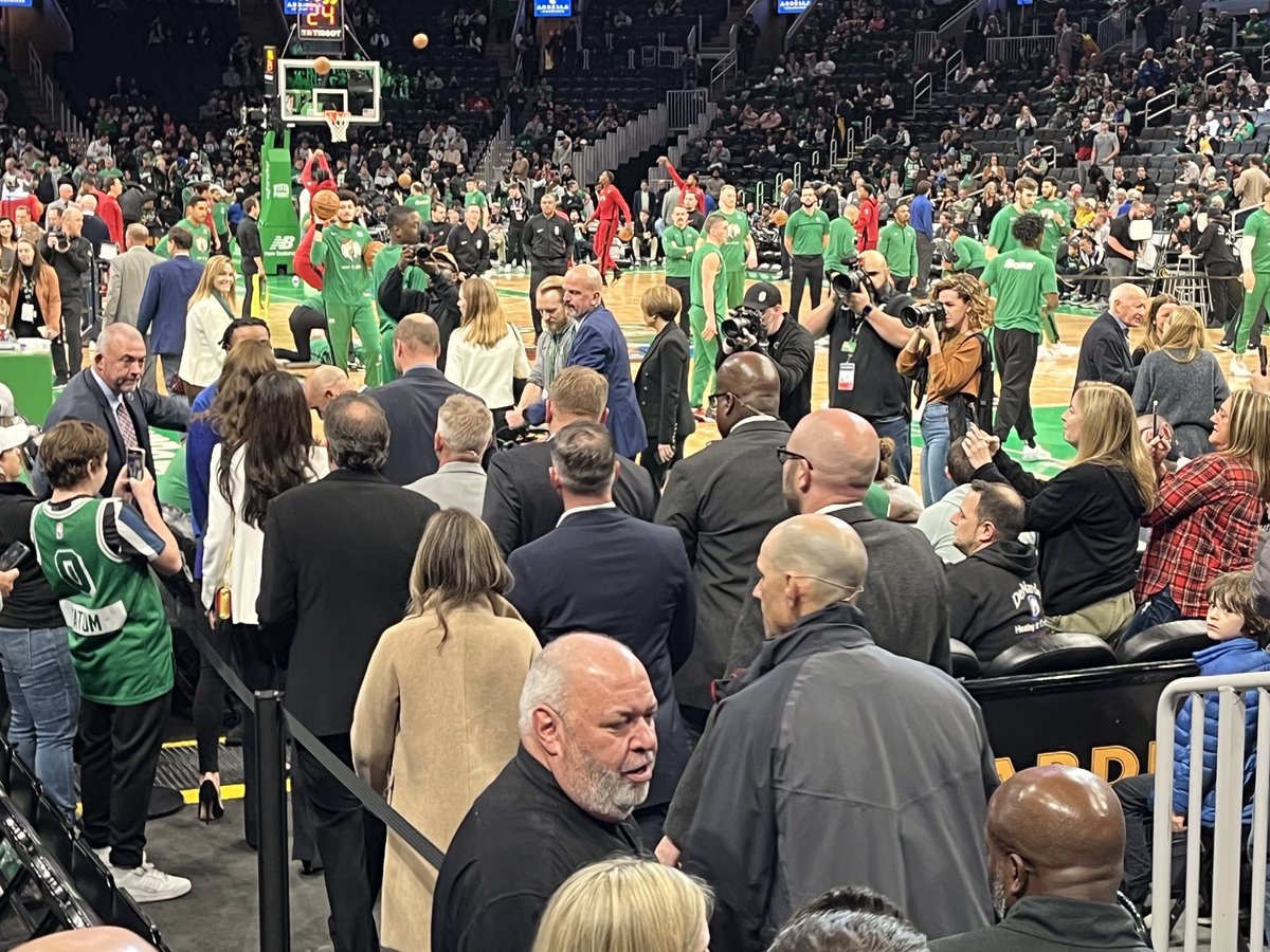 Sean Grande tweet media