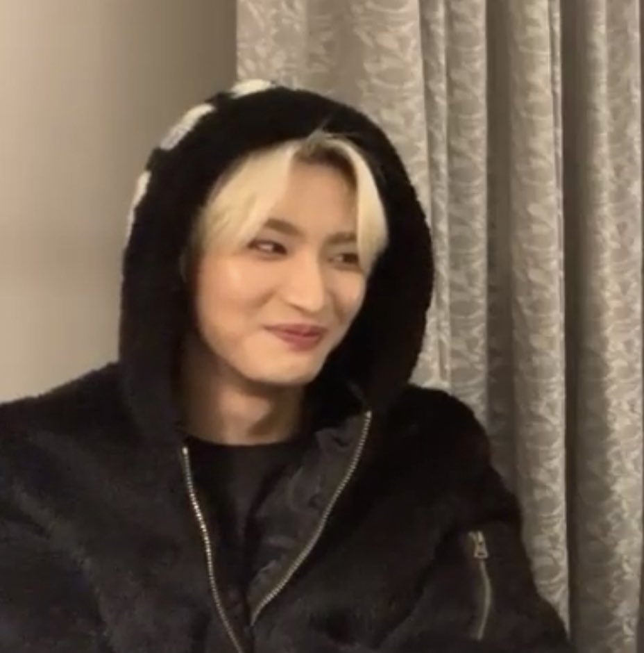 pshsource's tweet photo. seonghwa you are 💓 https://t.co/f2CUkKUEOi