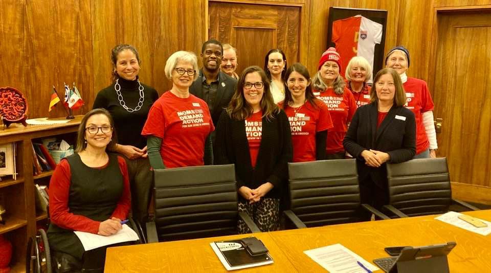 St Paul local group of Moms Demand Action was with Mayor Melvin Carter, City Attorney Lyndsey Olson, Council member Rebecca Noecker and city hall staffers to discuss safe gun storage in our wonderful hometown. @MomsDemand @MayorCarter #MomsAreEverywhere #EndGunViolence