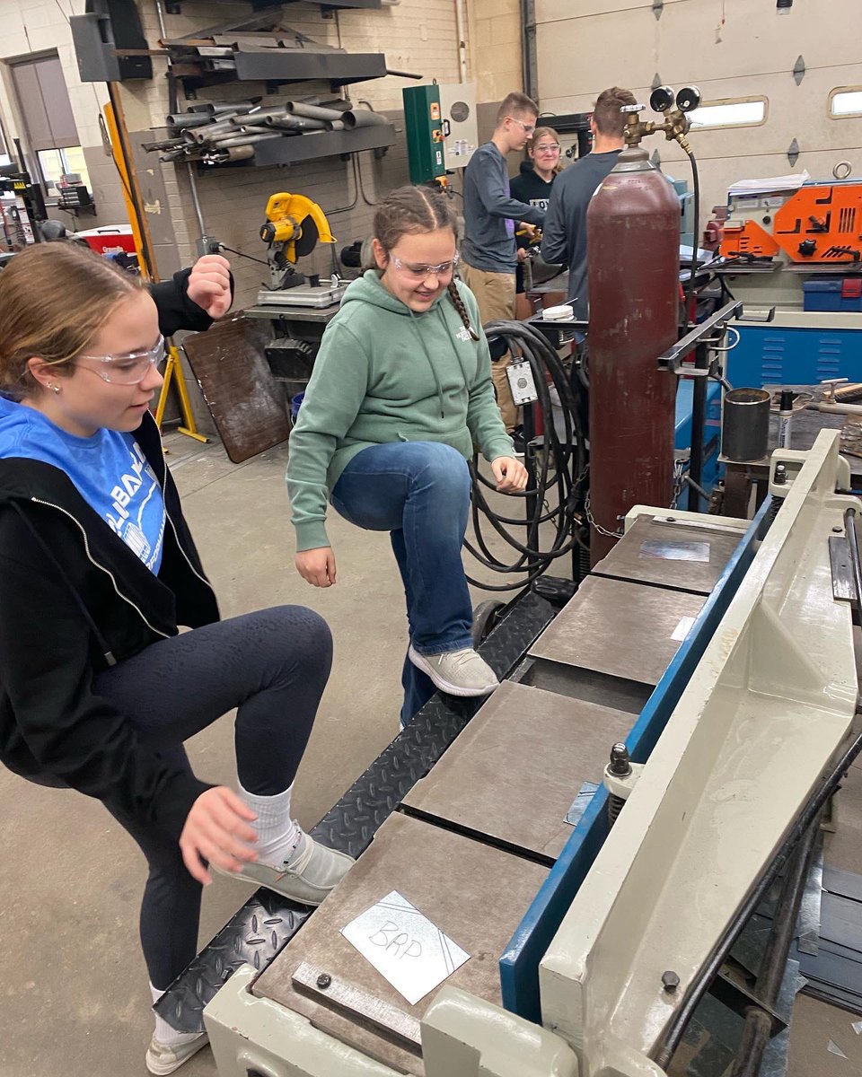 MrZweep's tweet photo. Metals & 8th grade STS students building sheet metal proj. Autos students are rolling along with a tires unit.Home maintenance is learning about tile. #teachsts #ne_sts #itisagreatdaytobeashopteacher #shopclass #iloveps #nelovesps #lpslions #cementcity #pride_purple #necareered https://t.co/qoyAMmlTNa