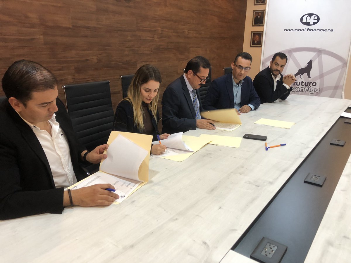 DMFEyT_Dgo's tweet photo. 🤝 #Alianza Duranguense, por una familia más fuerte 💪🏼

✅ Con @NafinOficial se concretan #capacitaciones #gratuitas y permanentes para #emprendedores y #MiPymes de #Durango, a través de @DMFE_Dgo

✅ Se da arranque al primer #Taller de Capacitación: “Aprende a Emprender”.👌🏼🤓😎 https://t.co/VNplYcdx6Y