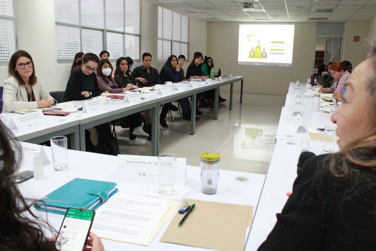 SeMujeresCDMX's tweet photo. 🟣Durante el encuentro se aterrizaron las estrategias realizadas en el año en conjunto con instituciones del @GobCDMX y organizaciones civiles para la prevención del Embarazo Adolescente en la Ciudad de México. 
¡Gracias a todas y todos por su participación!
#FOBAM2022
@inmujeres https://t.co/5GNWNl98fw