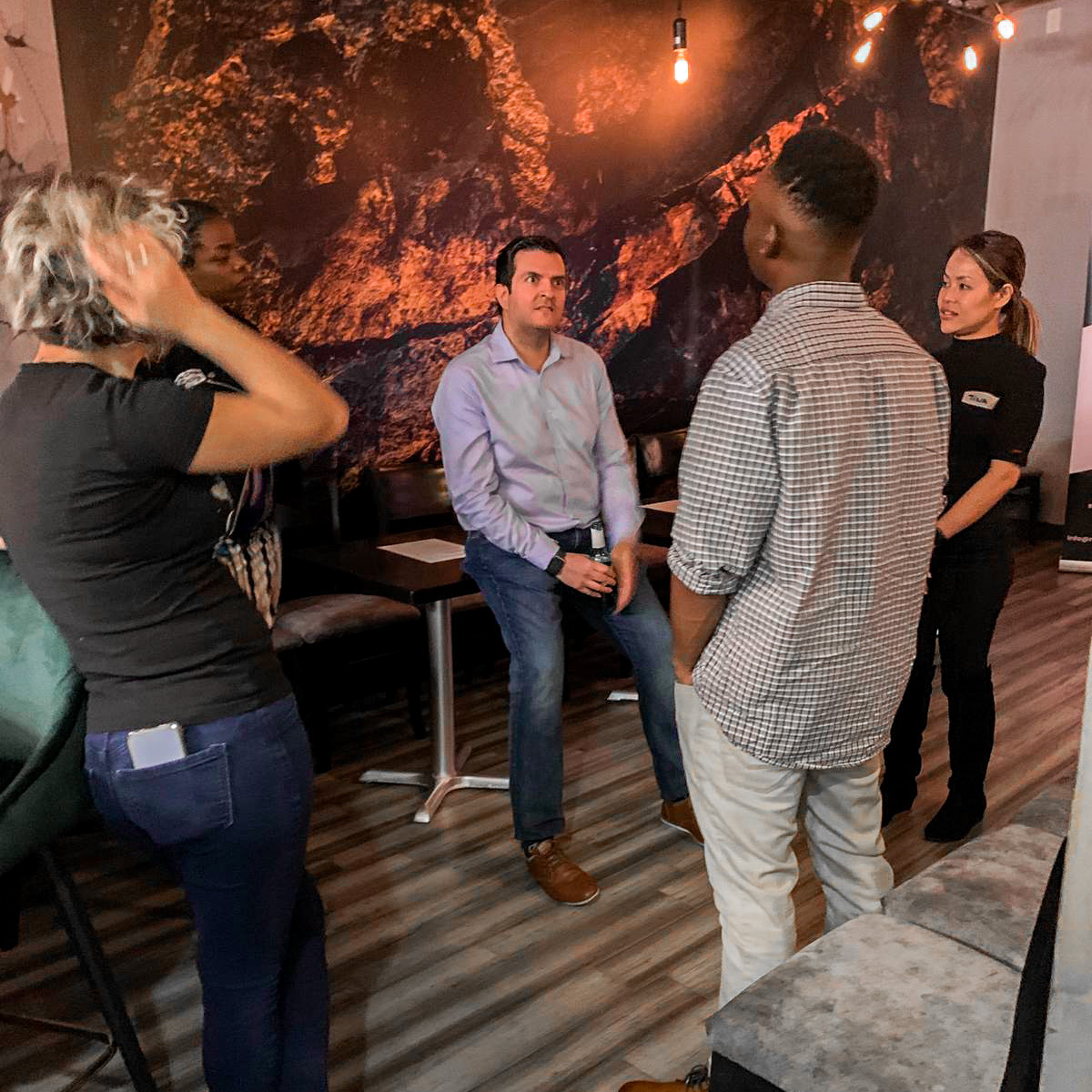 Techhallorg's tweet photo. A bit of what it was our last #TechHallDrinks 🍸

This was our last Networking event of the year, we are so happy to connect with many entrepreneurs and know all the stories.

Don't miss the opportunity to do the best Networking with our events next year! 🤩

See you soon https://t.co/Jt3pWH4Mtl