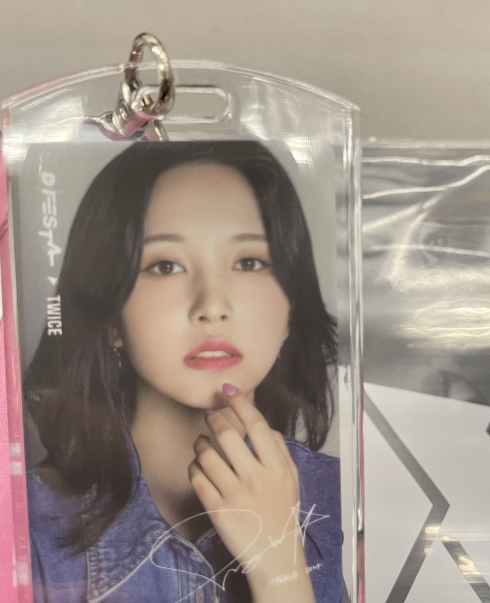 yangyang_shim's tweet photo. DFESTA 交換 入場 トレカ チケット

譲：TWICE ミナ(11/16)

求：ENHYPEN、TXT
 
(日付不問)

お心当たりがある方はお気軽にリプ、dmお待ちしております。

 #dfesta交換 https://t.co/mHthHbSFWn