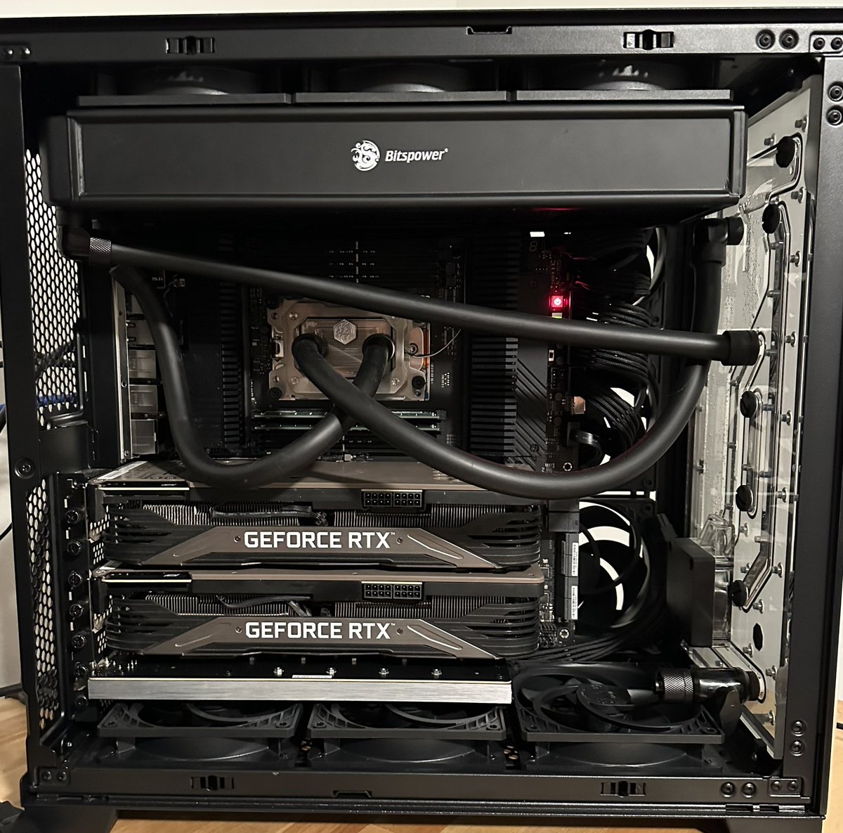 dmac_namara's tweet image. This thing is getting obnoxious, but it all “technically” fits. Should I just send it?

#threadripperpro #amd #bitspower #nvidia #RTX3080 #watercooling #workstation #pc #computer #nerf #asus #wrx80 #lianli