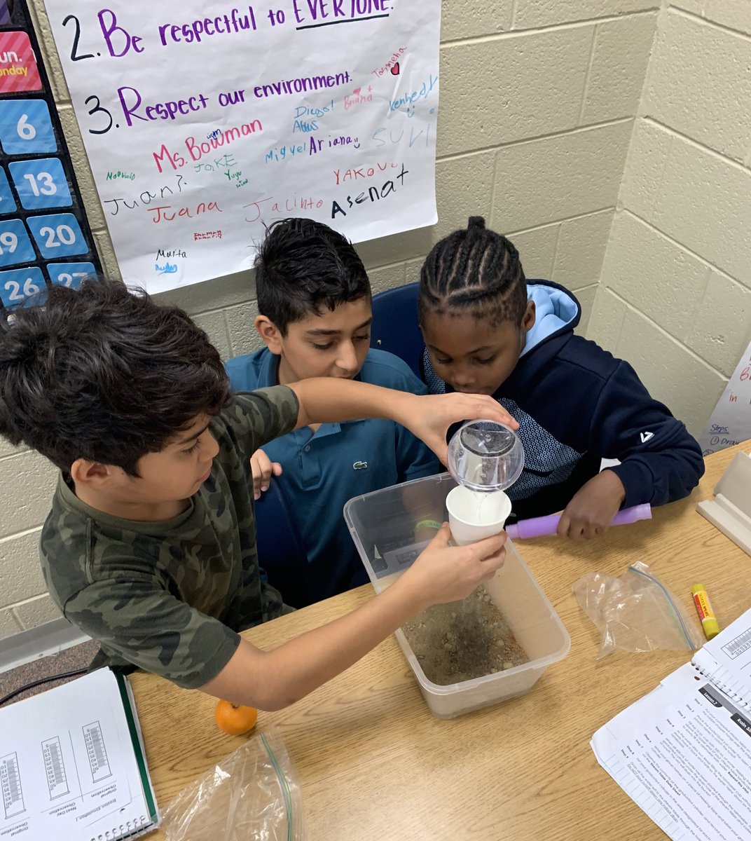 These 5th grade scientists also made it rain inside today! Collaborating, and sharing their qualitative and quantitative observations on what happens to their landscape after it storms. #erosion #deposition <a href="/centreridgees/">Centre Ridge Rams</a> <a href="/missbowmann/">Hannah Bowman</a> @FCPSScience