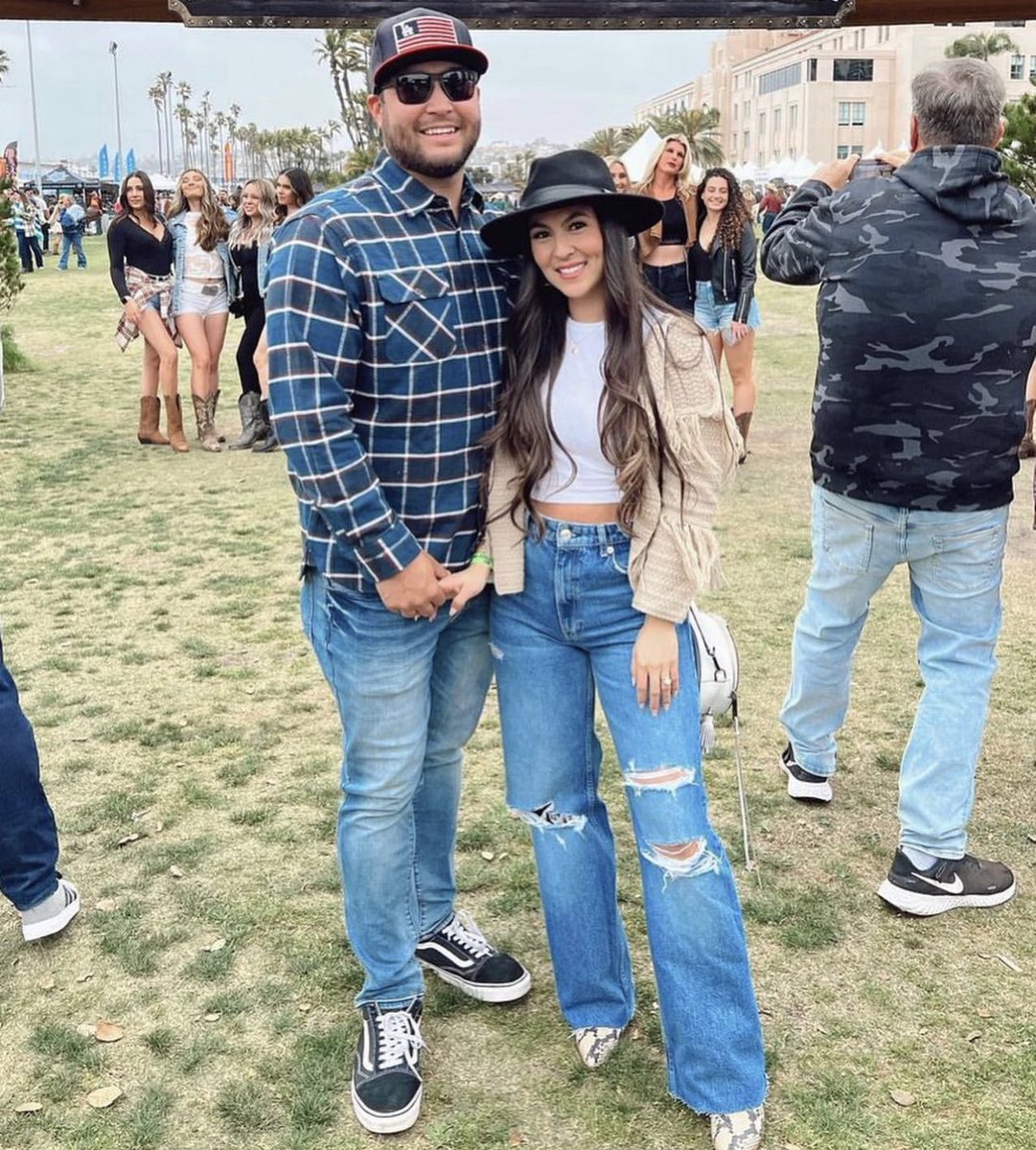 p0k0🍻 tweet media