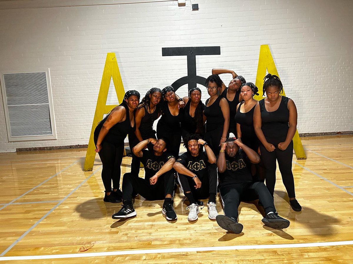 NichollsAlphas's tweet photo. Stroll Like An Alpha Recap🦍
Introducing: The Step Sisters💛

Youtube footage on the way🎥🤫 https://t.co/ckxq3HnvQg