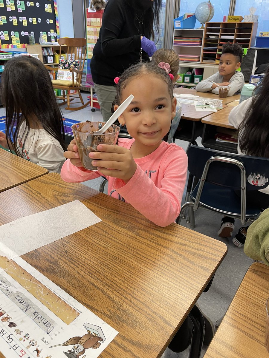 Mrs. Finocchiaro tweet media