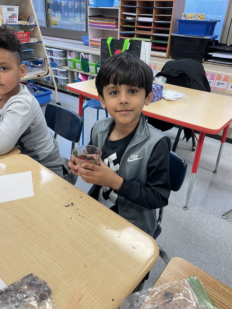 Today we followed the steps to make edible dirt in Ms. Greenfield’s class! #dpsdny