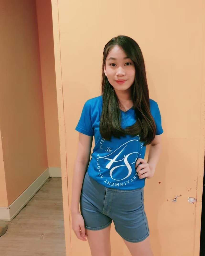 Selamat 3 tahun gen 9 terutama <a href="/PutriElzahra2/">Putri Elzahra</a> 💜💜  #3rdYearsof9thGen