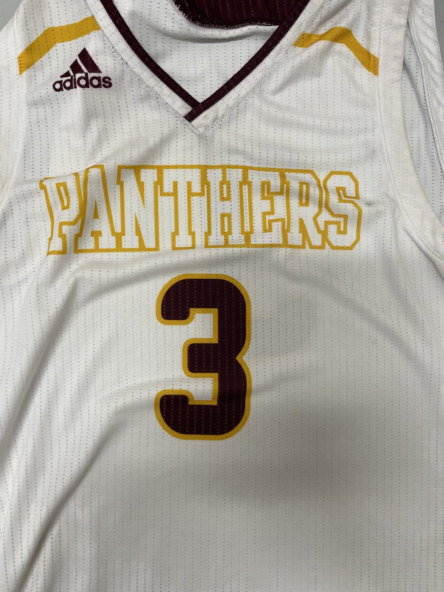 GAINOUS_HOOPS's tweet photo. Congrats to our 9th grade team on the first win of our season 56-50 over Warner Robins. #STIX #PERRY https://t.co/dyaLEaX7N3