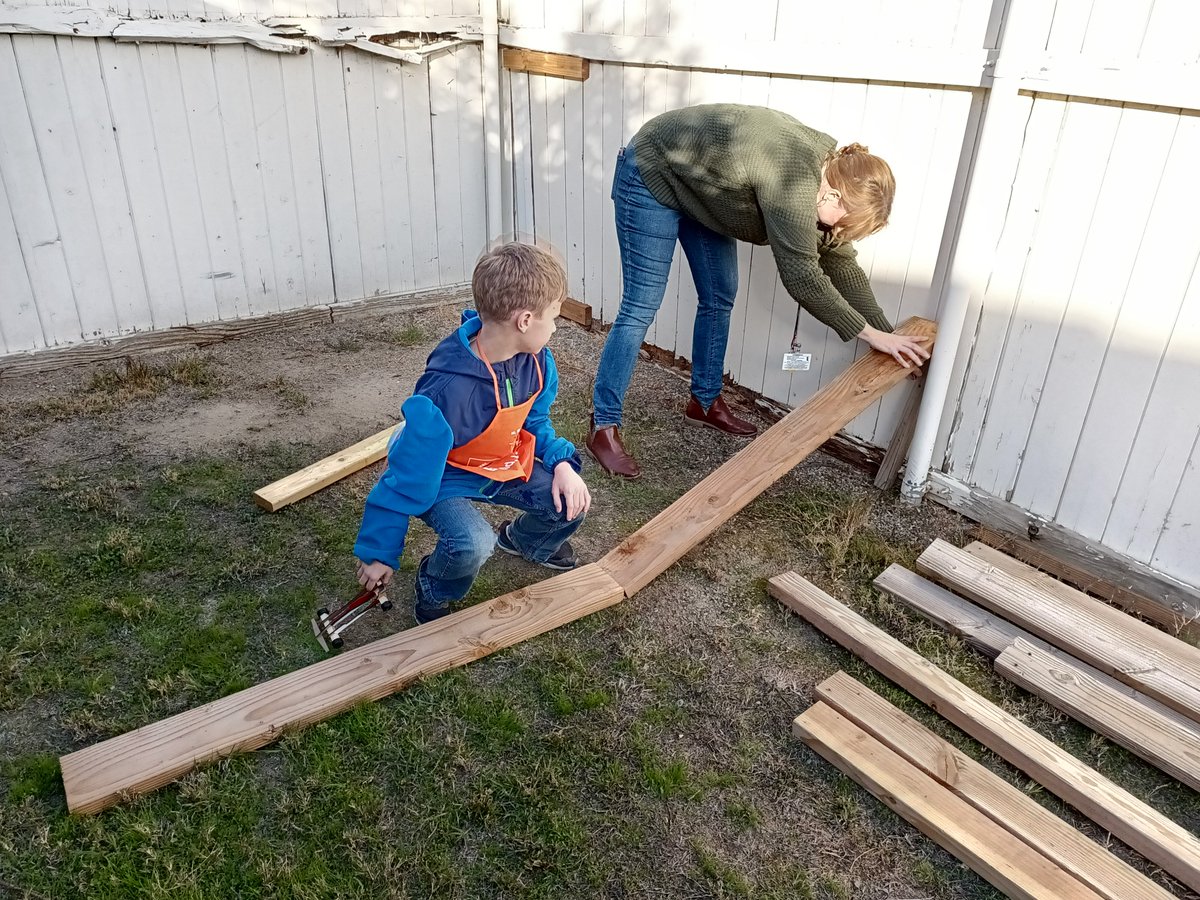 Erica76408629's tweet photo. Kids workshop today. https://t.co/K21uGqfbpK