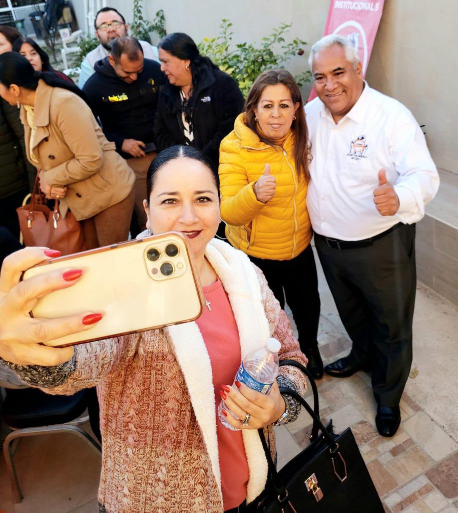 Saludando a mis amigas y amigos en #Acuña, donde dimos a conocer las propuestas de nuestro Proyecto Institucional, en un excelente diálogo de puertas abiertas que nos permite reforzar la unidad y compromiso. 

#VotaNaranja 🟠
#UnidosSomosMásFuertes 🤝