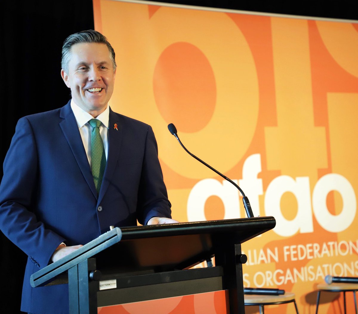 Mark_Butler_MP's tweet photo. The AIDS epidemic - enormous distress, enormous stigma, enormous dislocation.

For 40 years, this Parliament has been a mature and constructive place to discuss responses to the HIV epidemic. We've had a bipartisan response. https://t.co/yeFlxIxUwY