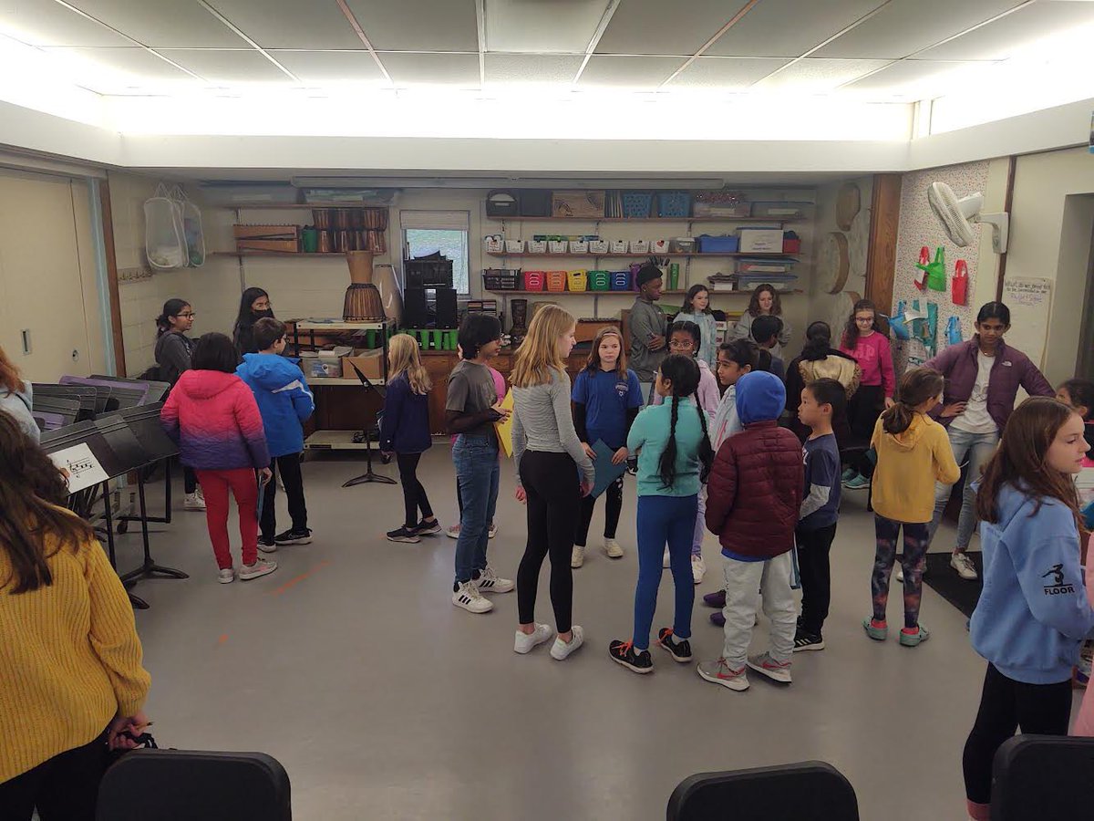 Irving A. Robbins Middle School (@farmingtoniar) on Twitter photo IAR choir and East Farms choir students collaborated to discuss how music impacts emotions. These musicians also connected on their upcoming Winter Concerts! @FarmingtonMUSIC <a href="/EF_FCT/">East Farms School</a> IAR choir and East Farms choir students collaborated to discuss how music impacts emotions. These musicians also connected on their upcoming Winter Concerts! @FarmingtonMUSIC <a href="/EF_FCT/">East Farms School</a>