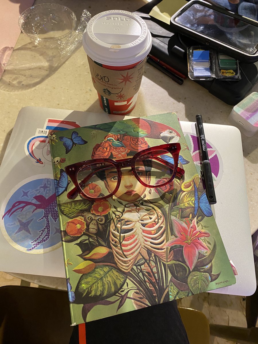 chillynieva's tweet photo. No me hablen: ya estoy trabajando en (la recta final de) mi tesis. #FridaKahlo #estudiosvisuales #culturavisual https://t.co/ZDShsdWmvt