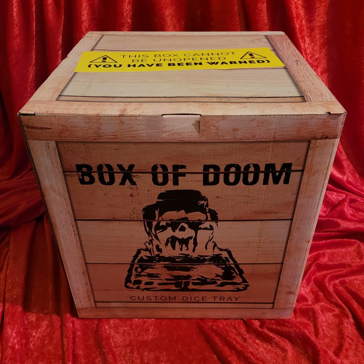 ChandyLyin's tweet photo. Had a mini photoshoot with the newest family member, Brennan Lee Skulligan #boxofdoom @dimension20show @dropout https://t.co/moNLBh52jB