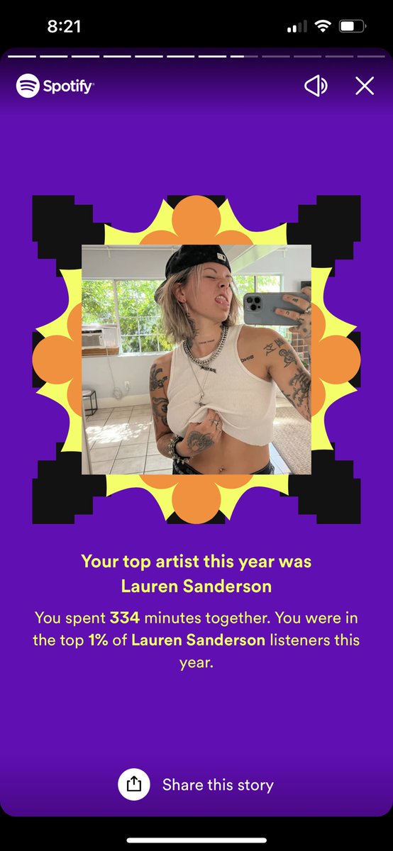 bitchanylacey's tweet photo. @LaurenSanderson well hello Queen https://t.co/82R0Zo2nNI
