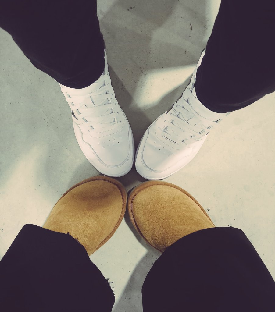 haticeeasell's tweet photo. Seninle çocuk olmak 🖤 https://t.co/Ia11NpmXcV