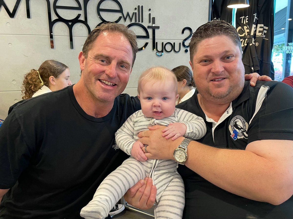 zanofc's tweet photo. “Introducing the newest member of @abcsport NRL commentary team - Jamie Bojack.
Billy Moore impressed with development of his #Qlder call at 5-months of age”
Great to catch up with Billy & can’t wait till next season 🏉 📻 with @dolphinsnrl joining @brisbanebroncos
#SorryQ https://t.co/tnWyuhrDLm