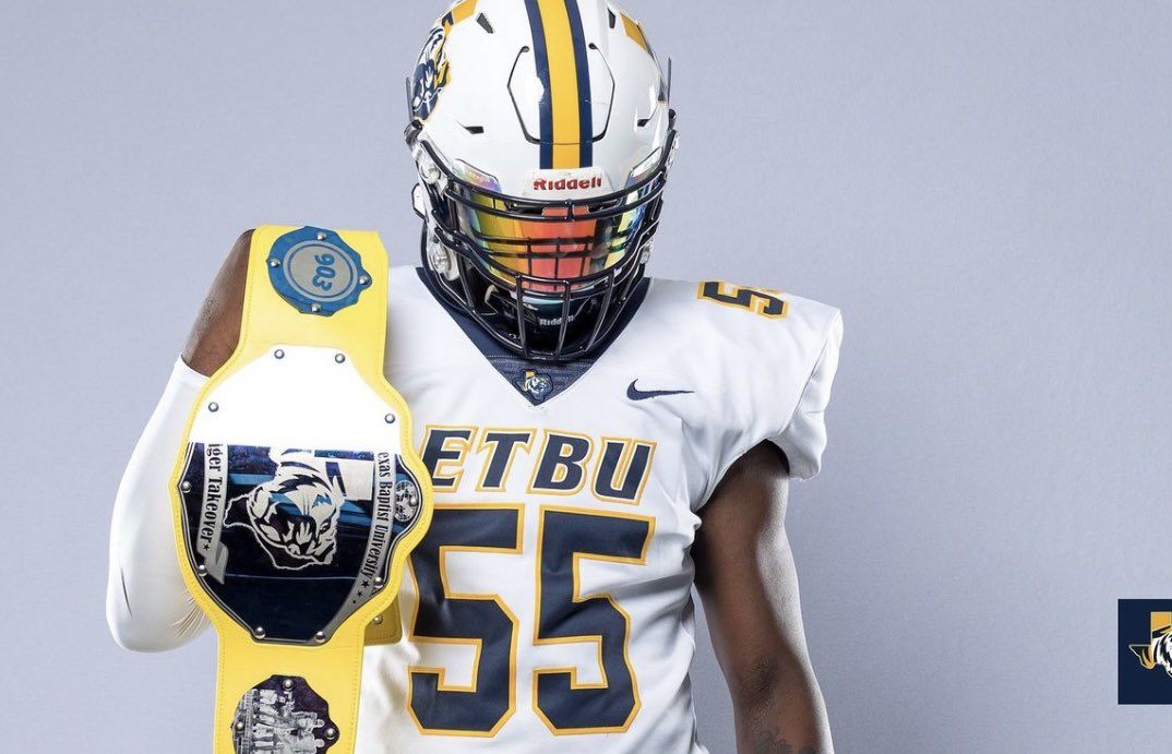 CamDischler's tweet image. After a great talk with @ETBUCoachRu I’m blessed to say I have received an offer to play football at ETBU! @ETBU_Football @Orangefield_ISD