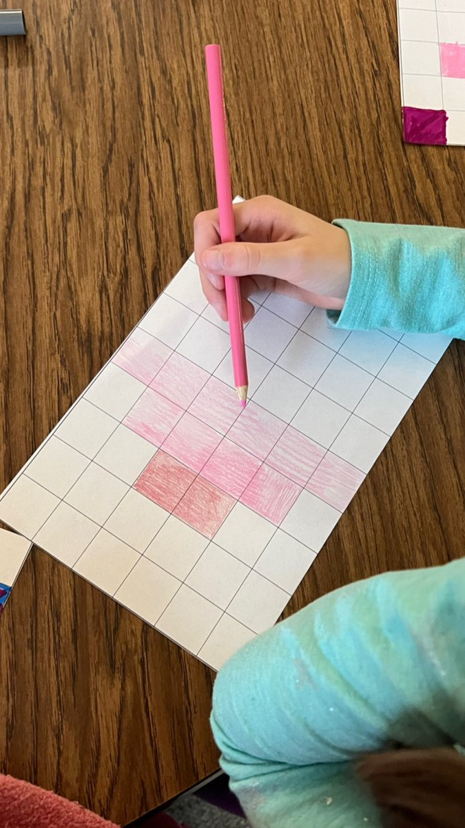 RPS3rd's tweet photo. Building polygons &amp; making polygon art inspired by Ellsworth Kelly in #mathworkshop today. #handsonmath #mathart #rps3rd #polygons #rpscrestwood https://t.co/16yFwPN1e1