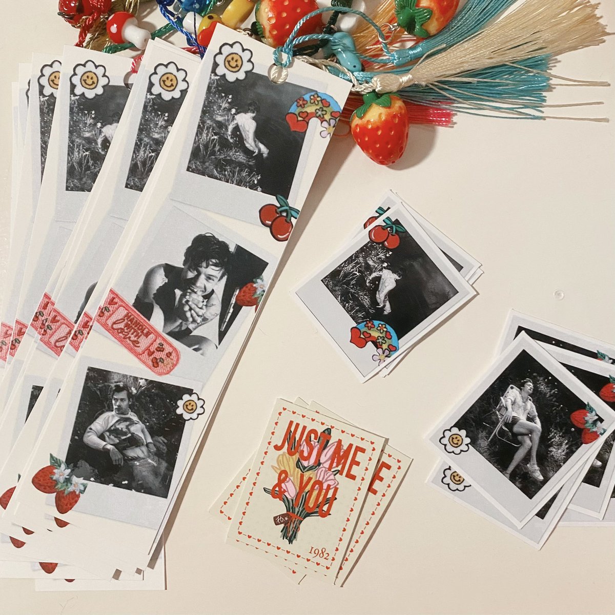knottedcherries's tweet photo. perfect pairs ♥️🎀☕️💐🧸 some bookmarks were restocked today plus i released a new design!  shop on depop or message me to purchase 💌 https://t.co/UMO2OSPC7P