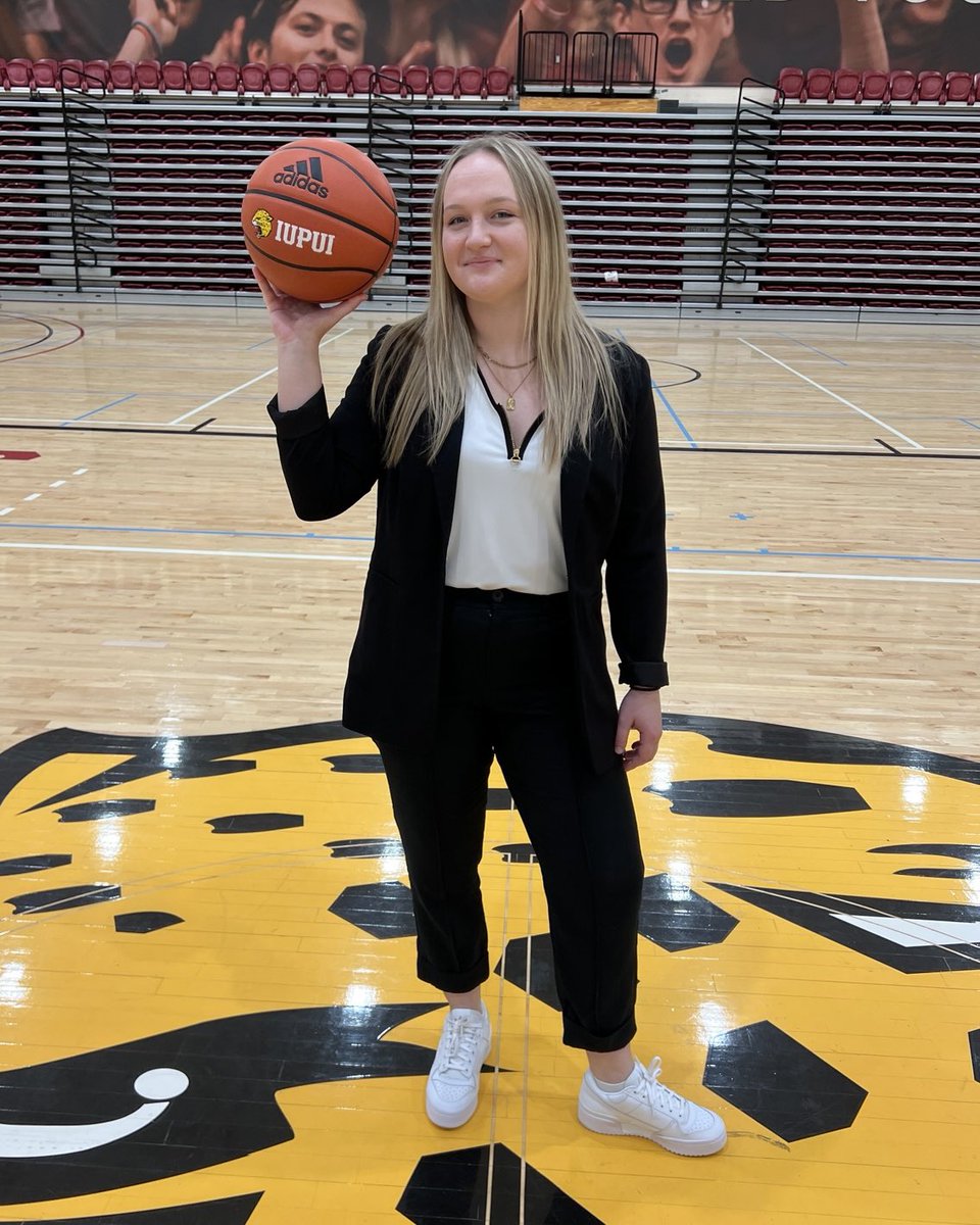 iuindy_wbb's tweet photo. 𝑯𝒂𝒑𝒑𝒚 𝑵𝒂𝒕𝒊𝒐𝒏𝒂𝒍 𝑫𝑶𝑩𝑶 𝑫𝒂𝒚!

We appreciate all of the work you do for us day in and day out! It definitely doesn’t go unnoticed! Glad you are a Jag, @BlakeItORFakeIt! 

#GoJags  x  #HLWBB https://t.co/fX8gLRS7Fh