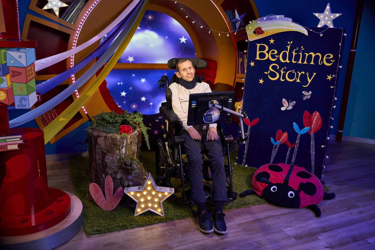 so wonderful to hear that <a href="/Rob7Burrow/">Rob Burrow CBE</a> is reading the CBeebies Bedtime Story this weekend 📖

sending love to all the MND family ♥️

6:50pm Saturday… on <a href="/CBeebiesHQ/">CBeebies Parenting</a> 🎉