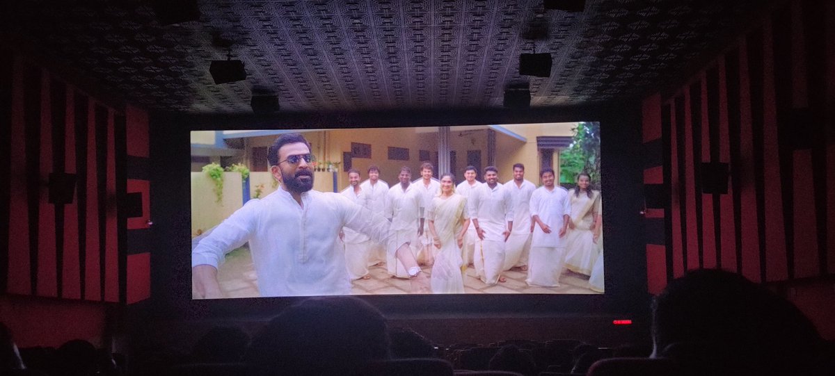 Fasinraj_Offcl's tweet photo. #AlphonsePuthren Padam🔥Ithu Mattum Pothum.!

#GoldFDFS 17/2022 🪙

Thirai Thee Pidikkum Vedi Vedikkum 🔥

#PrithvirajSukumaran | #Nayanthara https://t.co/Dnkp2MMVgF