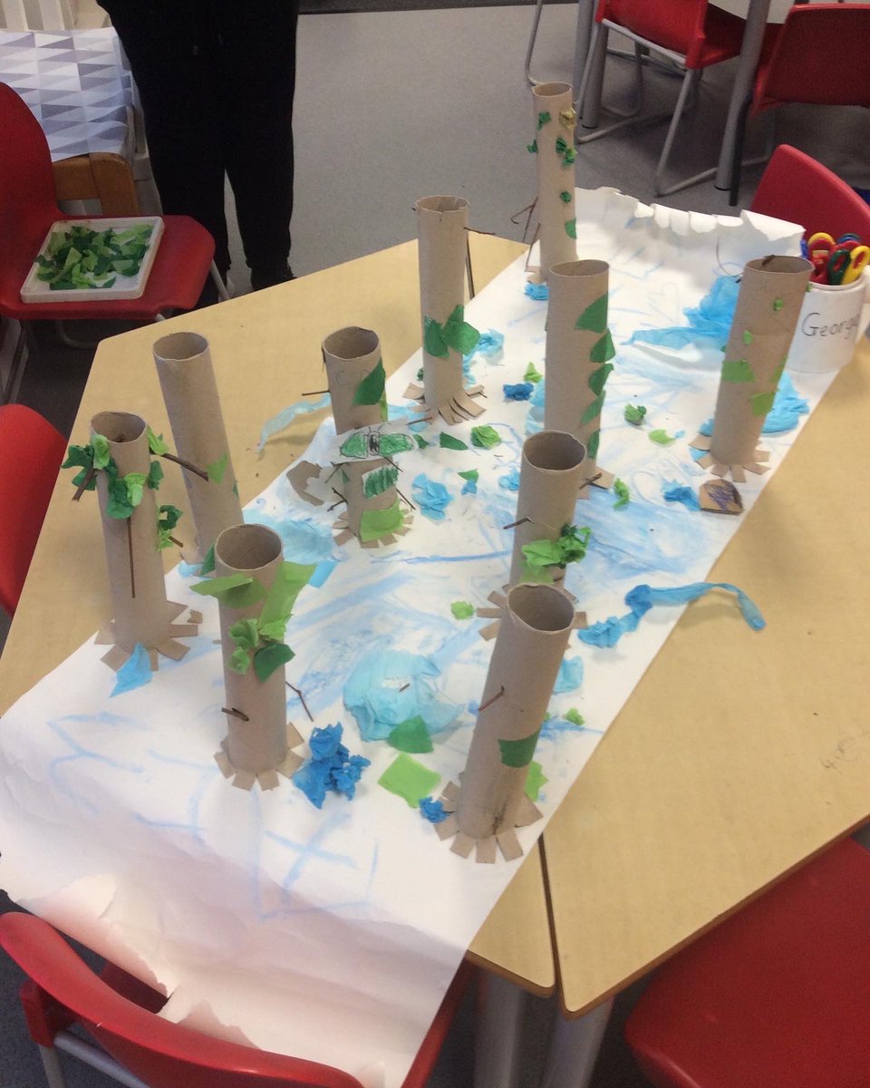 NET_Abbotsweld's tweet image. This week Reception have been exploring the continent of South America. They found where it is located on the wall map and made their own Amazon river and rainforest! #shapingfutures #netacademies