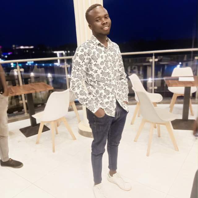 linkupbilly's tweet photo. It’s ma day ma birthday 🎂 thanks to the almighty God  for having added me another year .happiest birthday  to me https://t.co/pYSfyROIRm