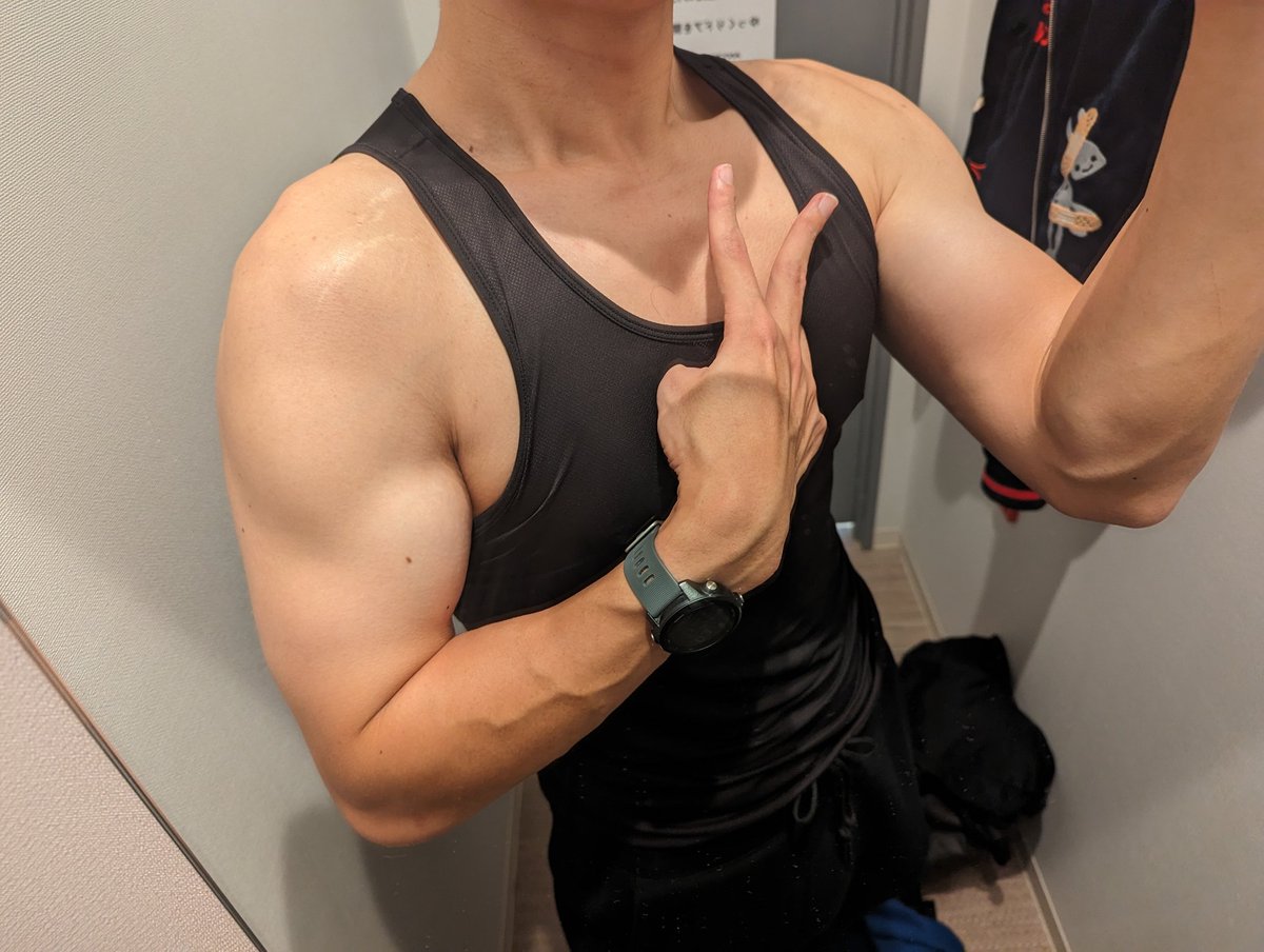 今日は背中と腕トレをしました💪🐱💪 