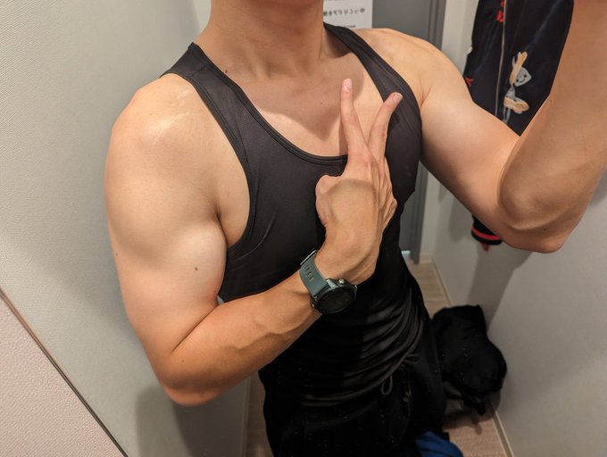 今日は背中と腕トレをしました💪🐱💪 