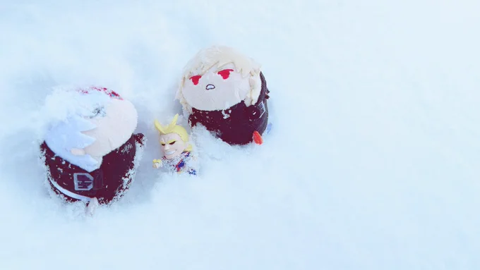 オルマイあげたらはしゃいで雪に飛び込んだ轟爆少年たち 