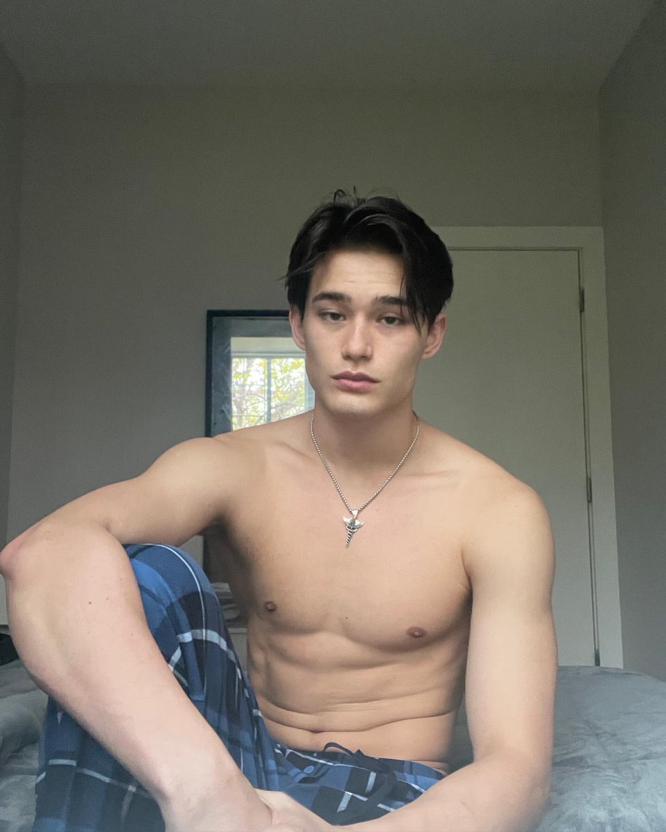 maledemograpix's tweet photo. - G O O D   M O R N I N g !  🤍☀️

Instagram : @alexschlab

#HouseOfMen 
#MostHandsomeMen 
#MostBeautifulMen 
#RandomHotGuys 
#RandomHottie https://t.co/ZrtBtL0R4a