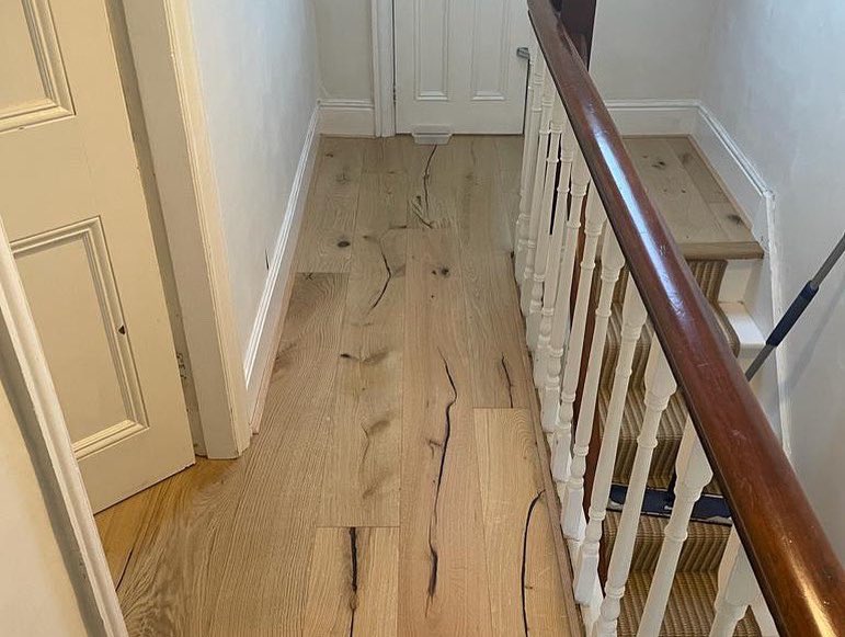 GreyspaceFloors's tweet photo. Character Plank installation flowing flawlessly between spaces 🤩 finished with a Hardwax Oil ✔️ https://t.co/SBSxj5EQV5