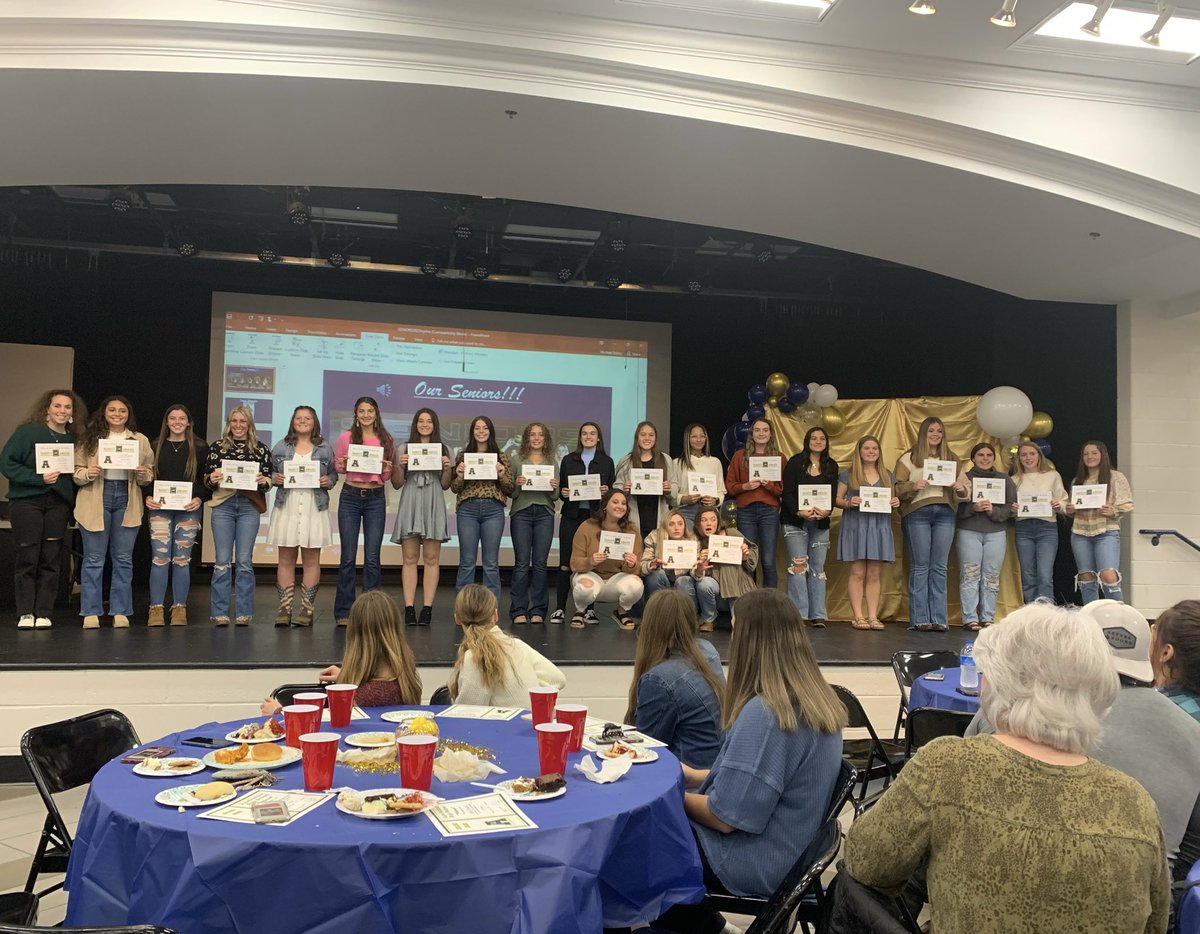 CoachBaileyJHS's tweet photo. We had a great night celebrating @CheeFastpitch ‘s HISTORIC season! Loved seeing our girls get dressed up and together again. It was a fun night honoring our girl’s accomplishments! So much fun to reminisce. Will remember this group for a while. 
#AwardsBanquet
#StateFinalist https://t.co/Dy8QaFphyw