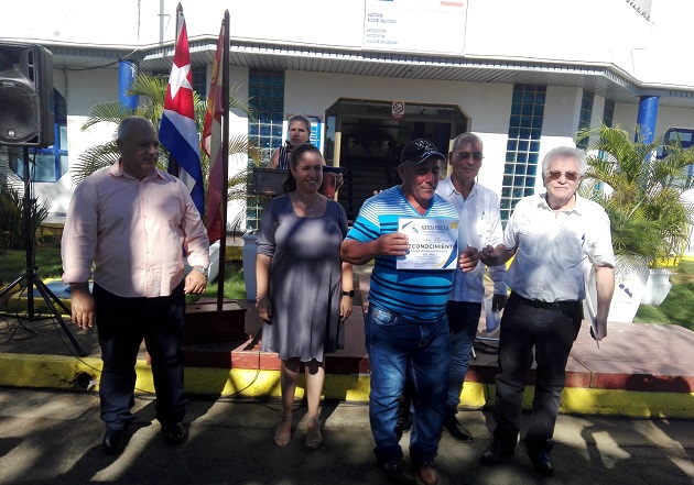 5deseptiembrecu's tweet photo. Alficsa Plus S.A. de #Cienfuegos, tres años de ejemplo en asociación #Cuba 🇨🇺 🇪🇸 #España
https://t.co/pI1X8fovkR #CienfuegosTrabajaViveYCrece https://t.co/CT4SSgHJwP